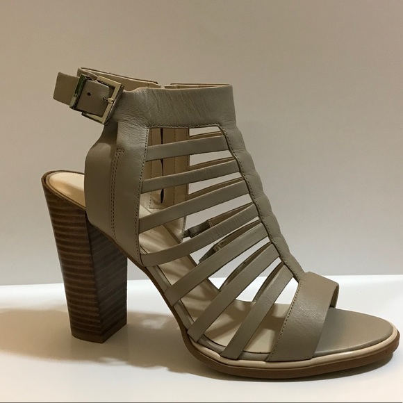 Leather Gladiator Sandal By Kenneth Cole New York - Picture 5 of 5